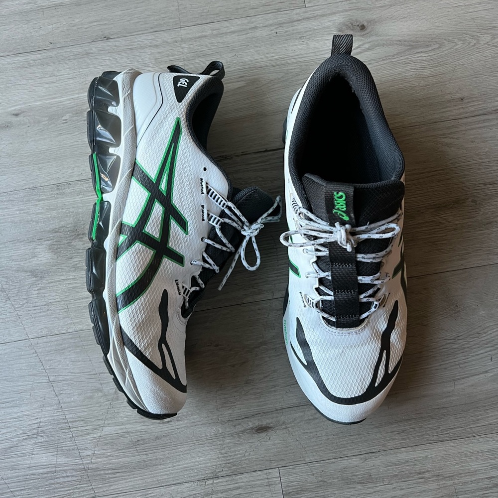 Asics White and Black Sneakers with Green Accents